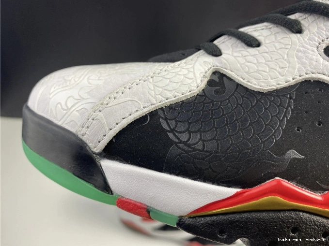Rep Husky Jordan CW2805-160 7 China Greater Air Retro 0818